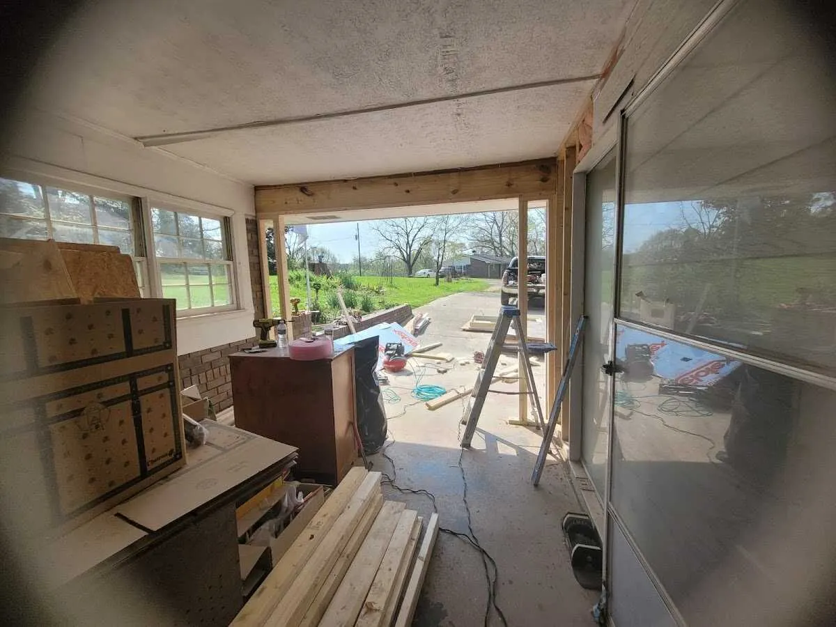 Air movers and dehumidifier for Water Mitigation Services in Eagle Pass